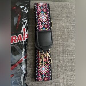 NWT Replacement Purse/Crossbody Embroidered 2 Inch Wide Strap